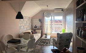 Gala Apartment