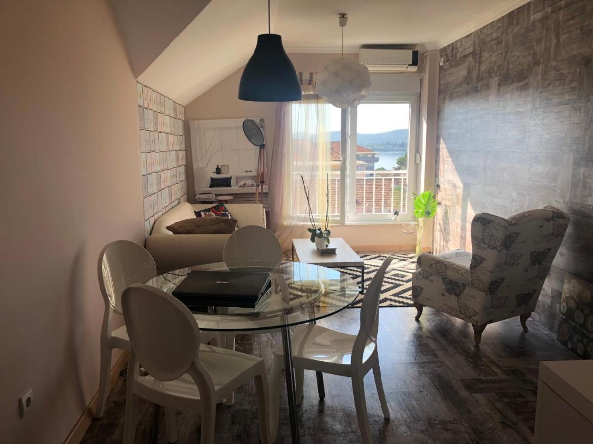 Gala Apartment Тиват Экстерьер фото
