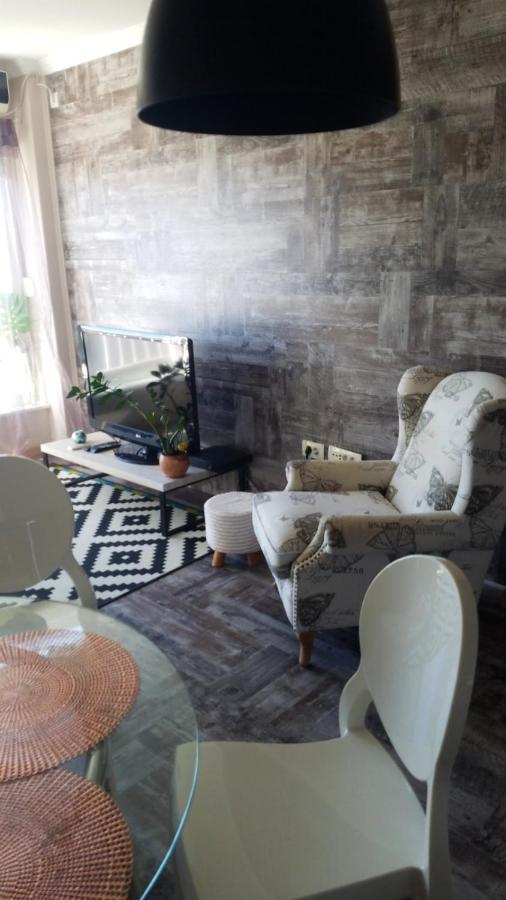 Gala Apartment Тиват Экстерьер фото